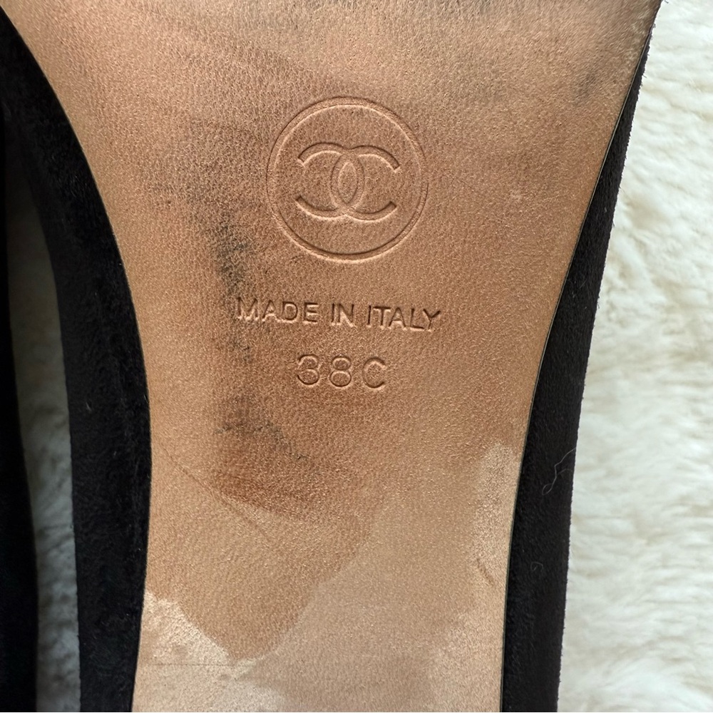 CHANEL women suede heels with pearls  size 38C EU Authentic - Picture 6 of 9